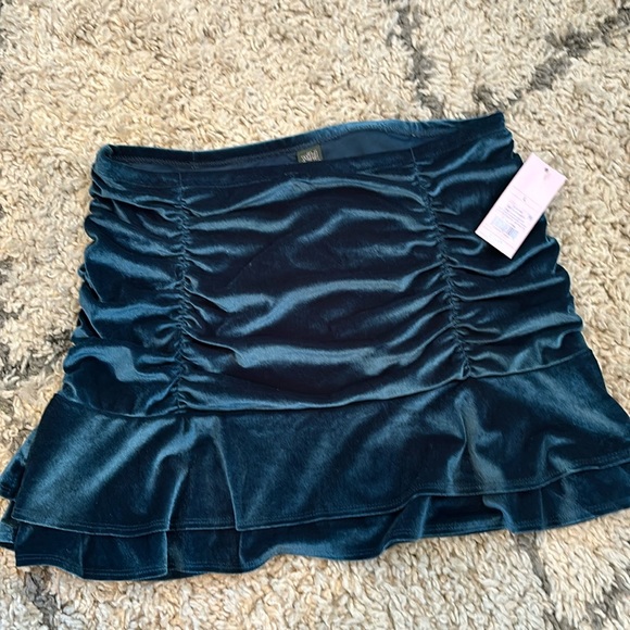 wild fable Dresses & Skirts - NWT Wild Fable velvet skirt
